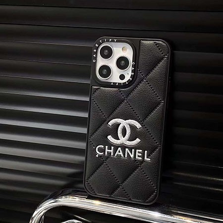 アイフォーン15プラス chanel風 スマホケース 