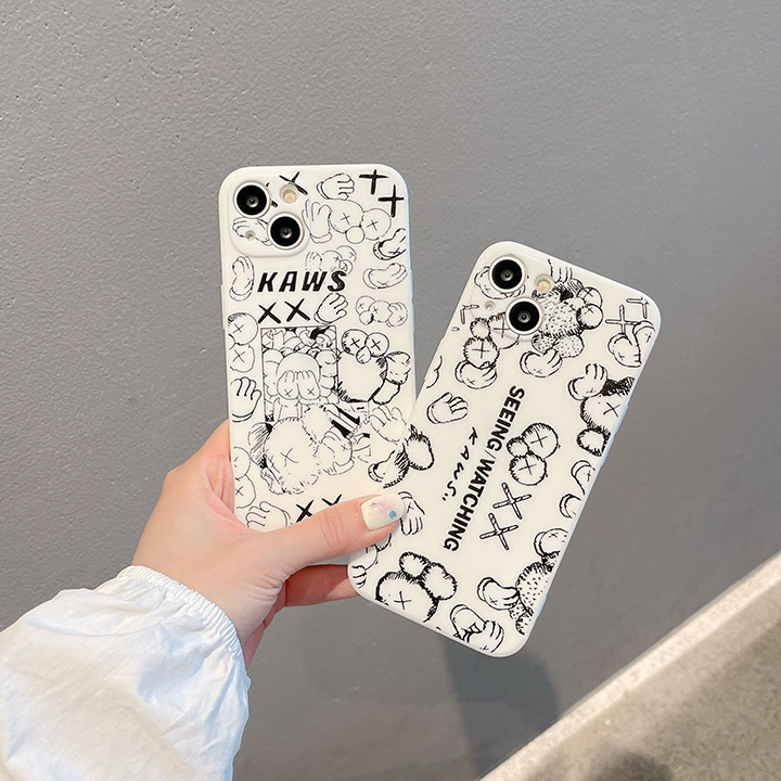 アイホン15 kaws スマホケース 