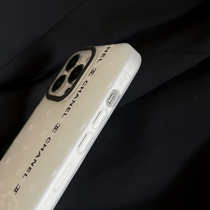ハイブランド 携帯ケース アイフォーン15 ultra シャネル風 