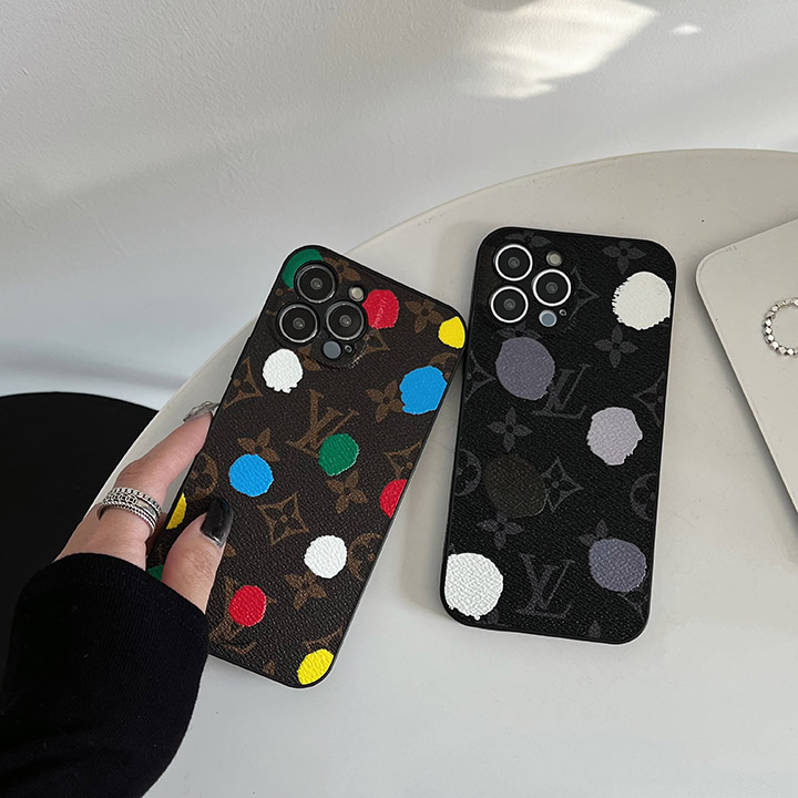 vuitton iphone 15プラス カバー 